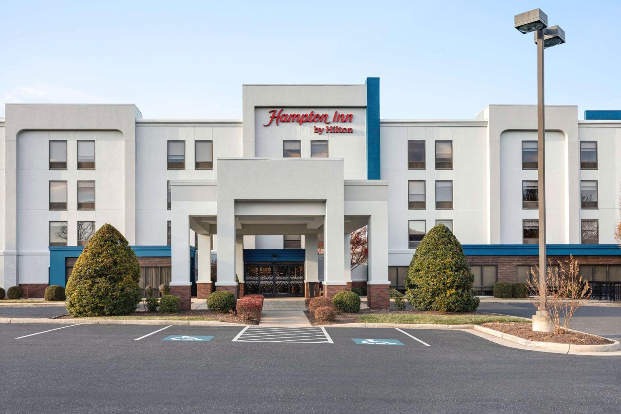 Hampton Inn Waynesboro/Stuarts Draft Fishersville Buitenkant foto
